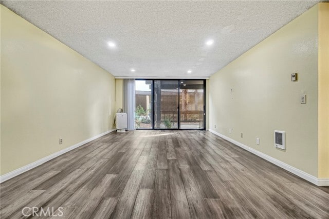 Building Photo - 8650 Gulana Ave