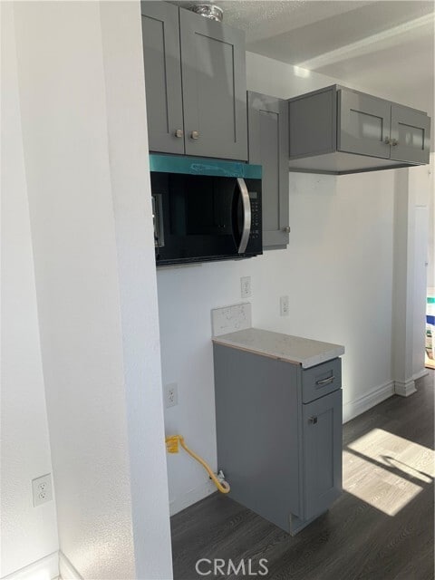 Foto del edificio - 8249 Oleander Ave