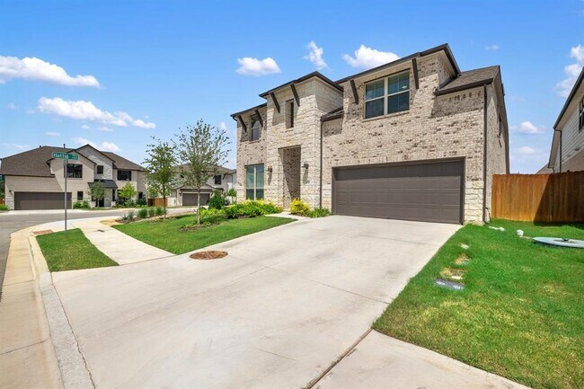 Building Photo - 6220 Hilltop Plateau Dr