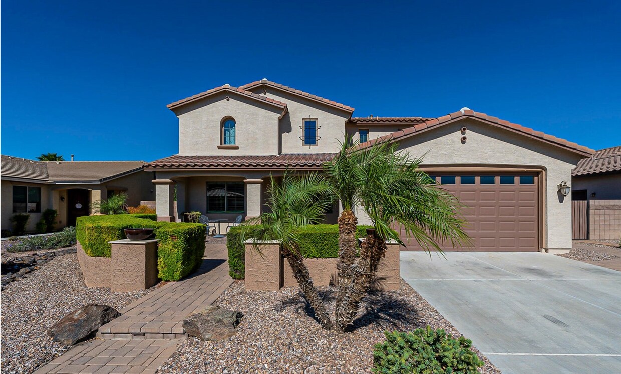 Primary Photo - Elegant Lake Community Home with 5 Bedroom...