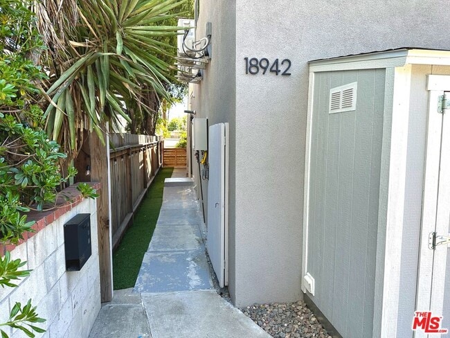 Building Photo - 18942 Covello St