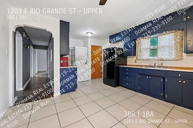Building Photo - 1203 E Rio Grande St