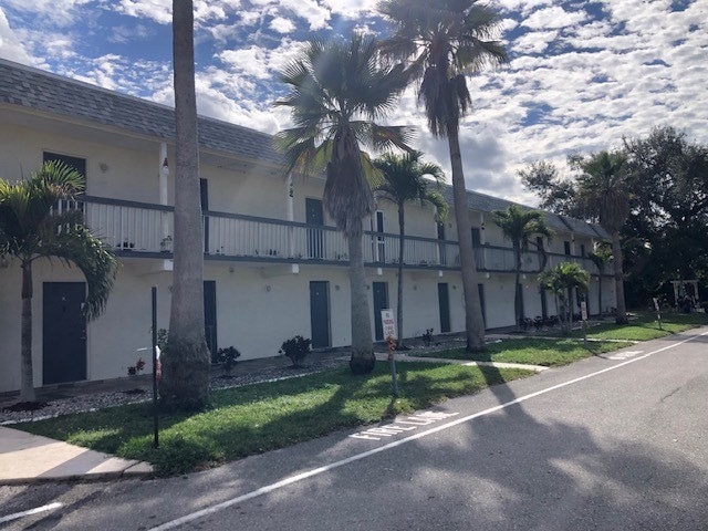 Foto del edificio - 922 Courting Ln