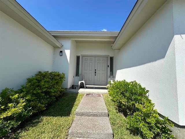 Building Photo - 406 Graneros Ave