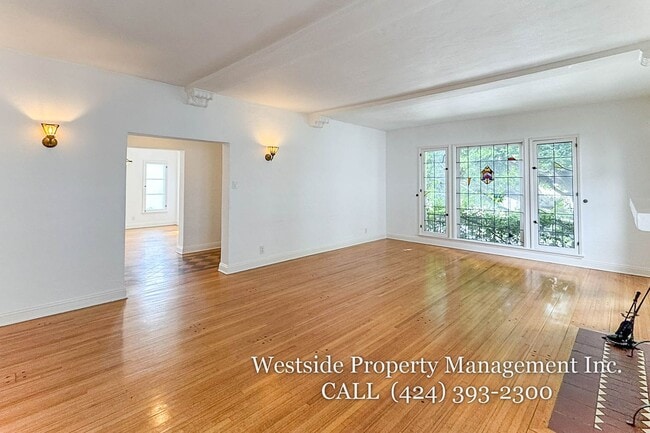 Foto del edificio - 9369 W Olympic Blvd