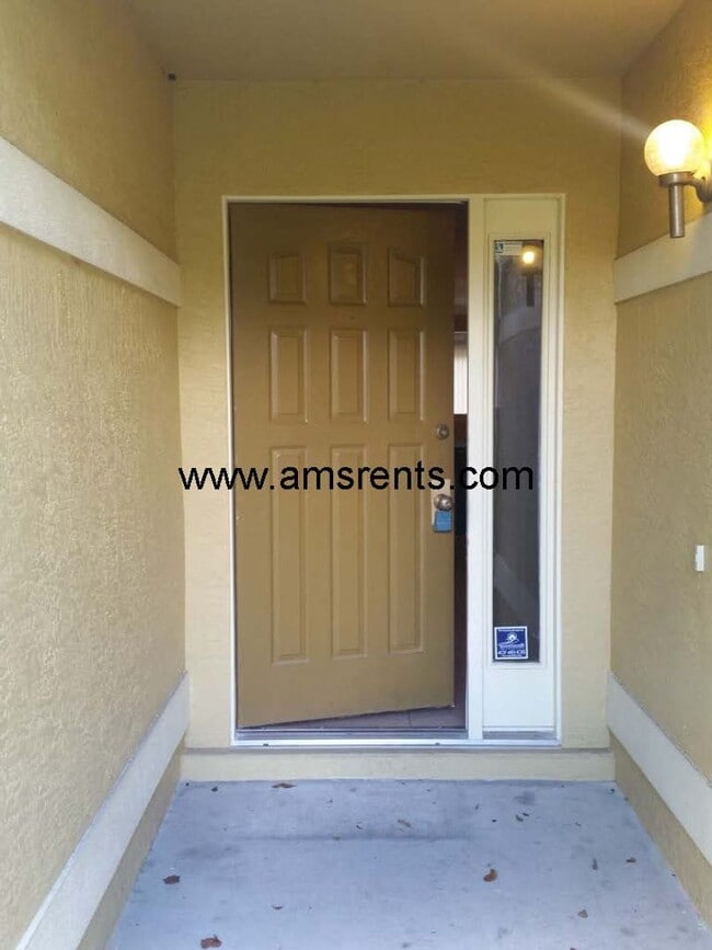 Foto del edificio - Spacious 3 bedroom 2 bath in Apopka