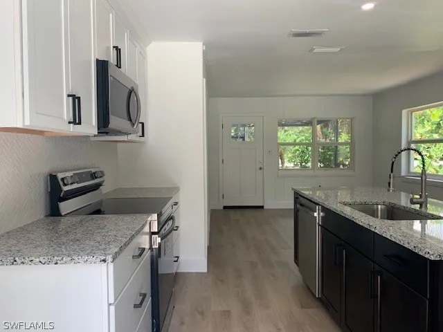 Primary Photo - 10471 McGregor Blvd