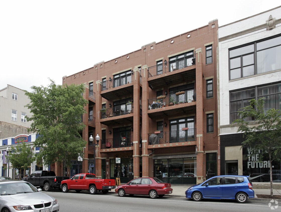 Foto principal - 1533-1537 N Milwaukee Ave