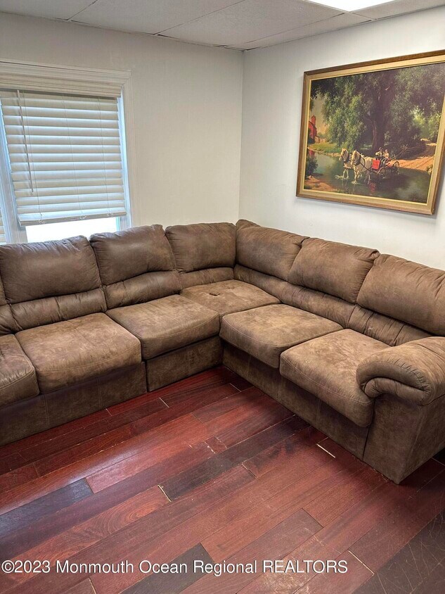 Primary Photo - 23 Lantana Way
