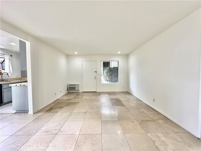 Building Photo - 289 Streamwood