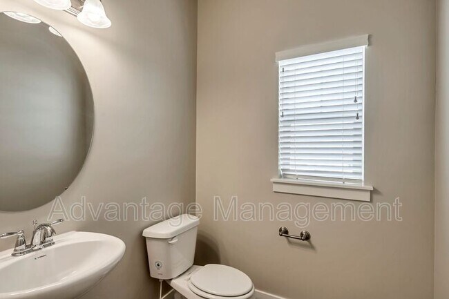 Building Photo - 919 Aspen Summit Drive
