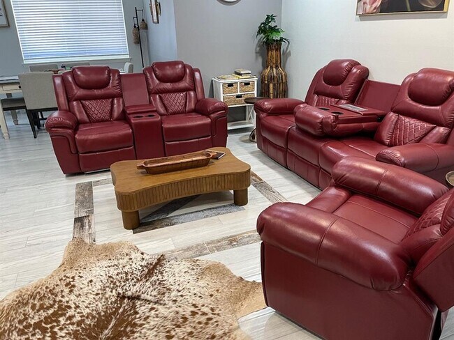 Foto del edificio - 5900 NW 82nd Cir