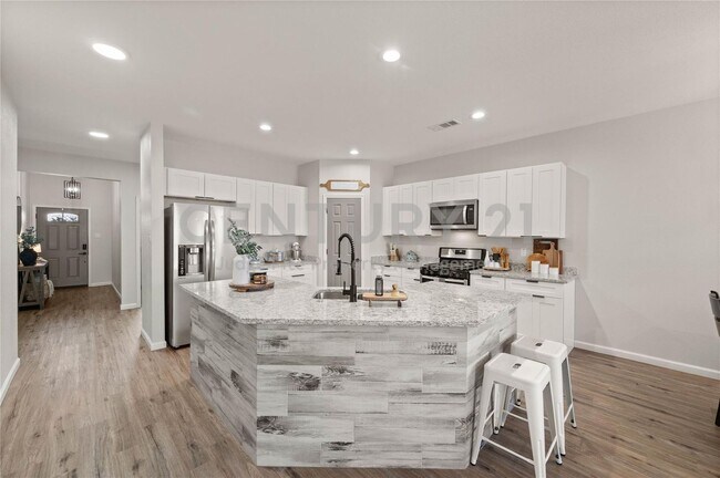 Foto del edificio - Well Maintained 4/2/2 in Great North Fort ...