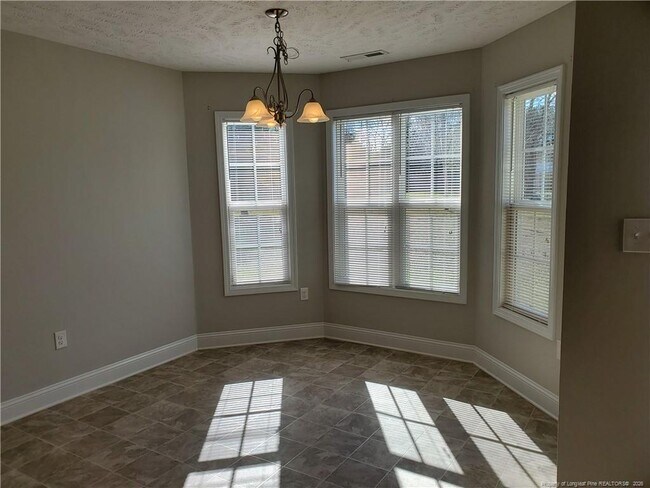 Foto del edificio - 3126 Thrower Rd