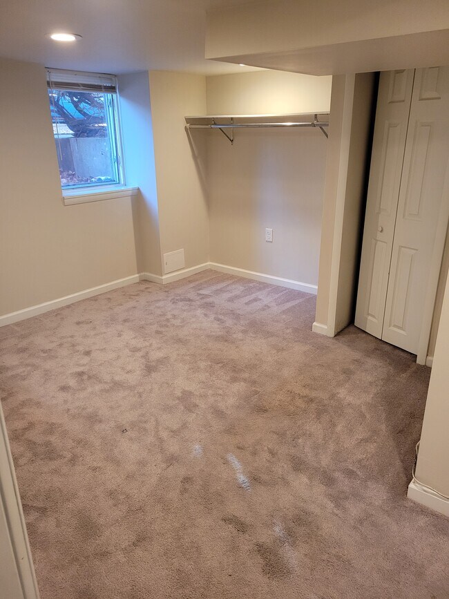 Bedroom - 213 Perrin St