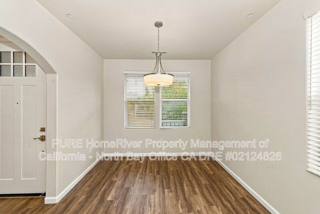 Building Photo - 1665 Hopper Ave