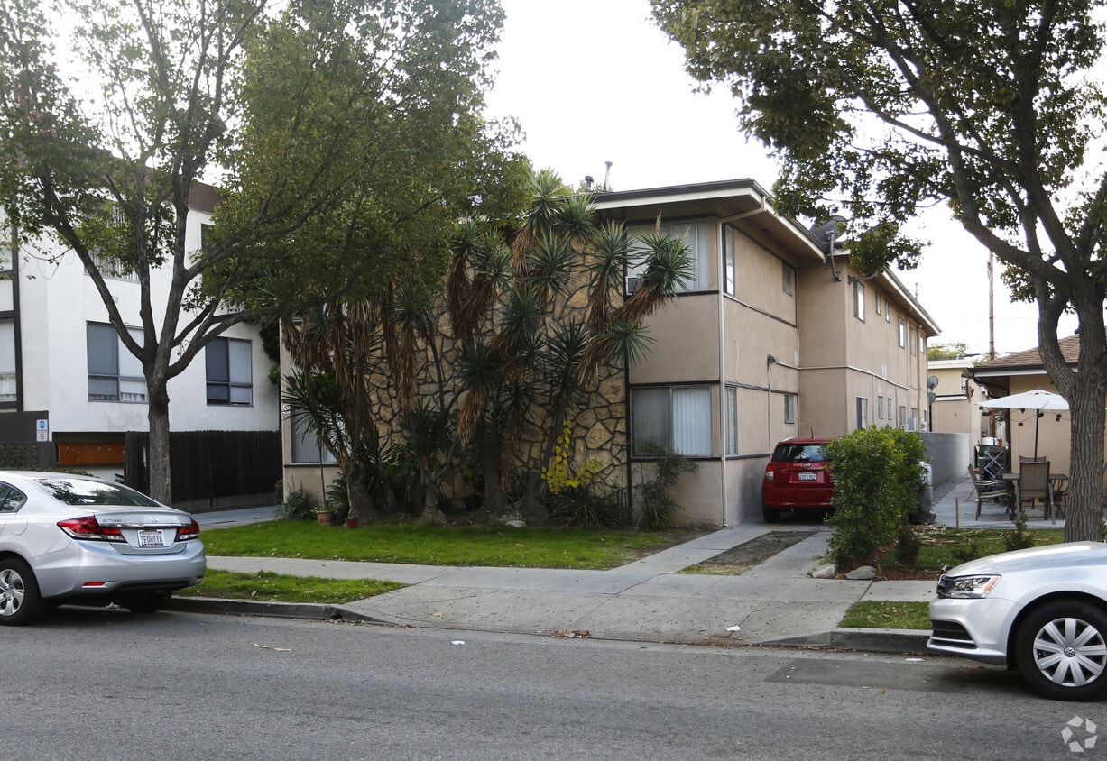 Primary Photo - 336 W Lomita Ave