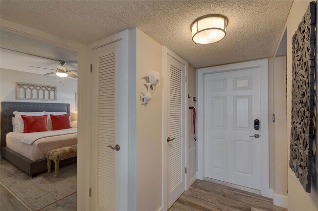 Foto del edificio - 3051 NE 48th St