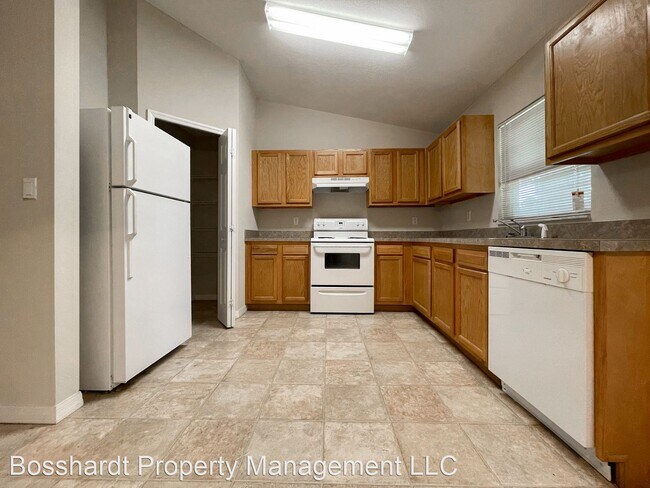 Foto del edificio - 3 br, 2 bath House - 3072 SE 142nd Place