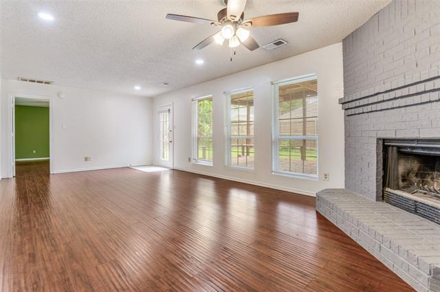 Foto del edificio - 528 Lester St