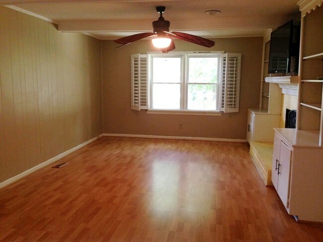 Building Photo - 1128 Kittery Dr