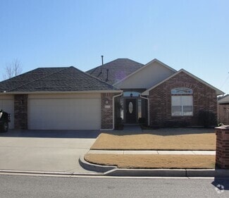 Building Photo - 1317 Dustin Dr