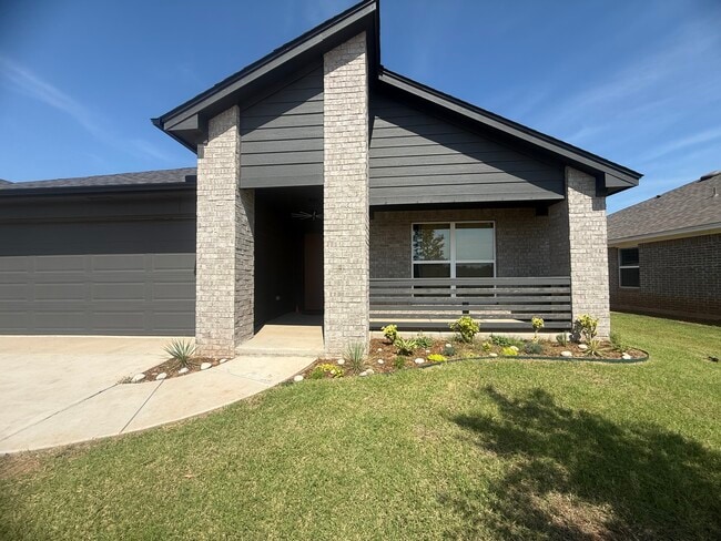Building Photo - 17616 Moss Farm Rd