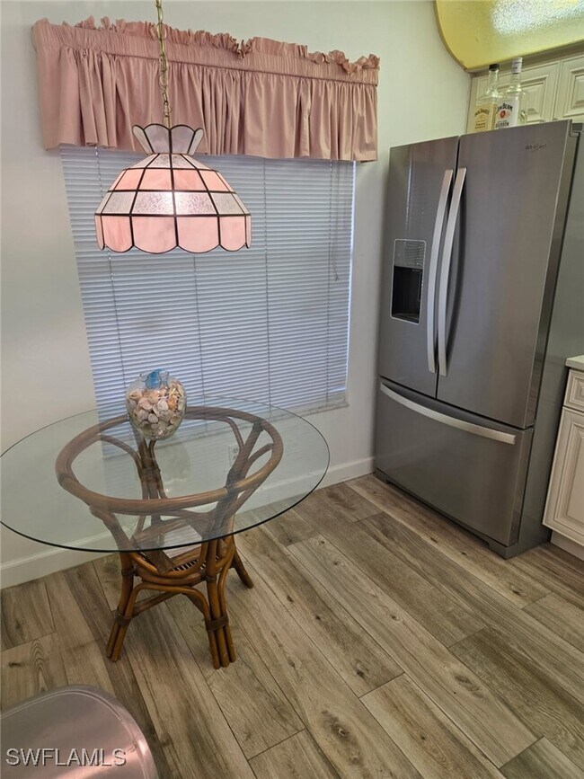 Foto del edificio - 16580 Ginger Ln