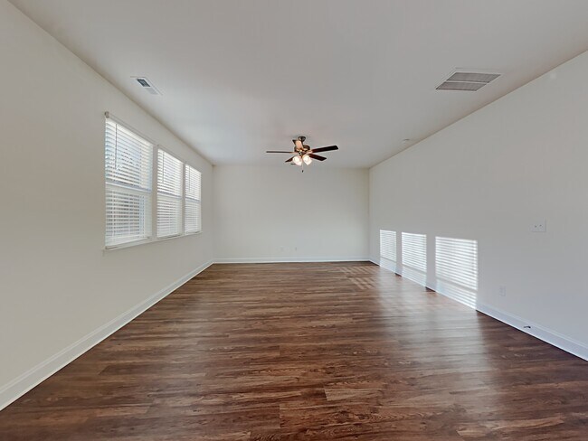 Building Photo - 1101 Bentley Park Drive
