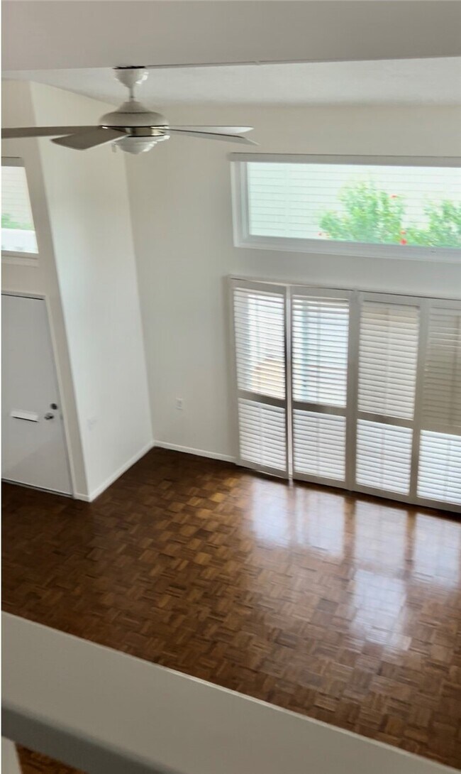 Foto del edificio - 706 Avenida Sevilla