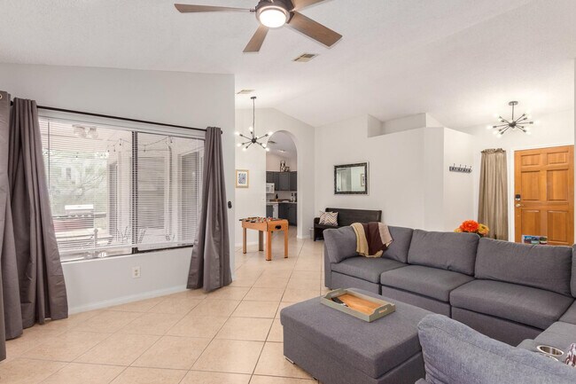 Foto del edificio - 15647 E Richwood Ave