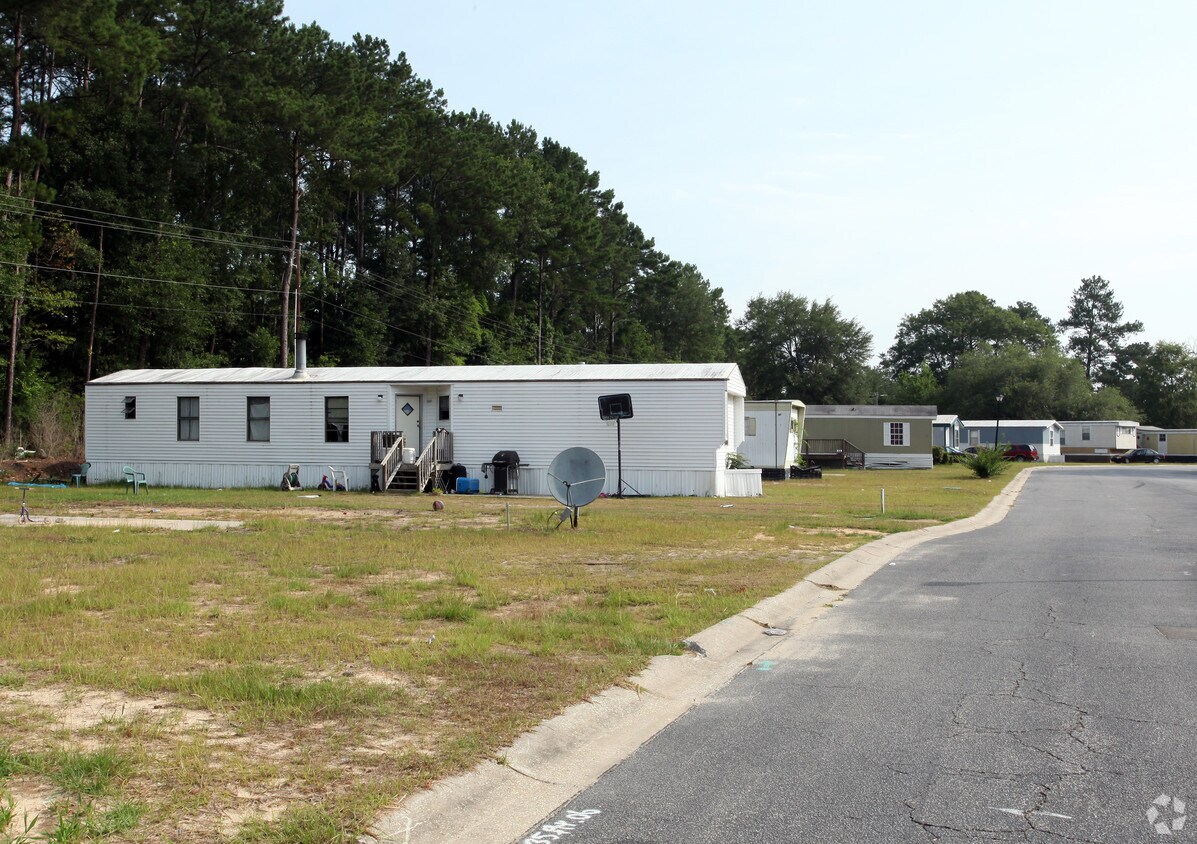 642 Mobile Home Park Apartments in Summerville, SC