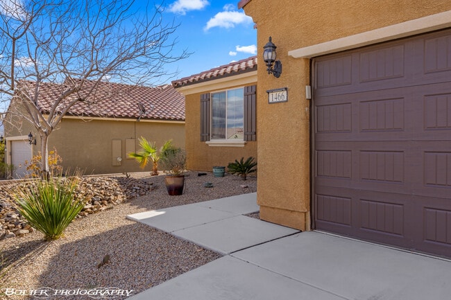 Building Photo - 1466 Sunshine Ct