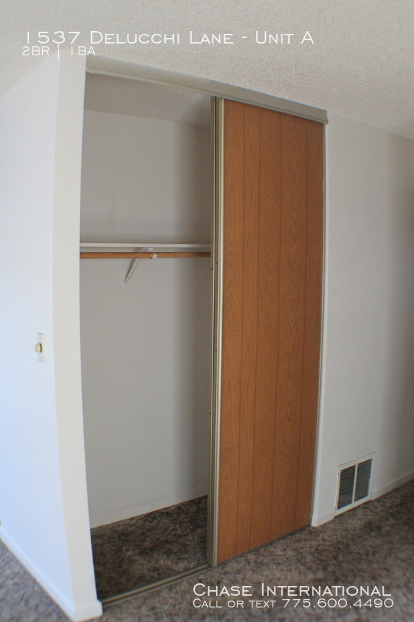 Building Photo - 1537 Delucchi Ln