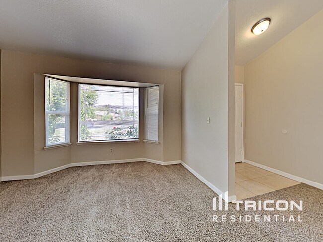 Foto del edificio - 324 Kendrick Ln