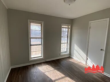 Building Photo - 874 Castlewood Ave