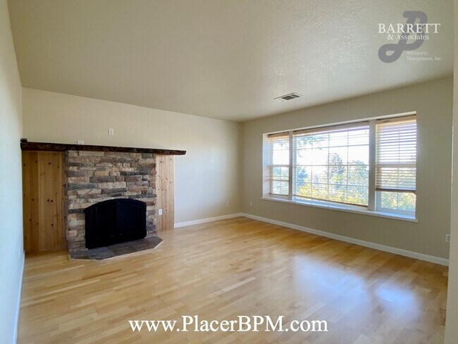 Building Photo - 12570 Erin Dr