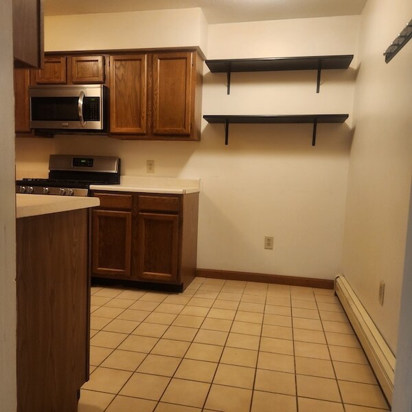Building Photo - 10 Nuttall Ln