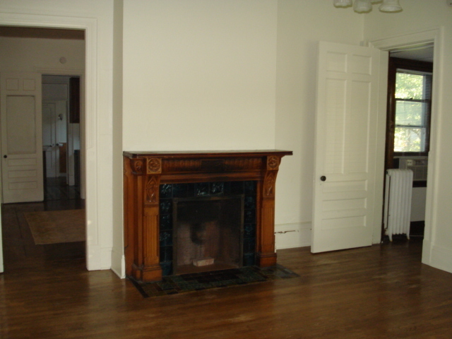 Building Photo - 207 West Ave S