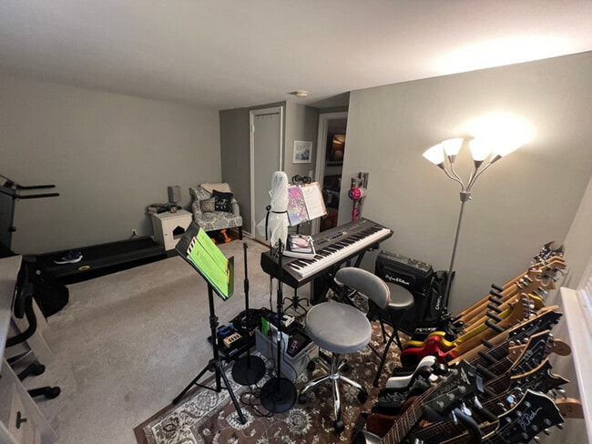 Building Photo - 714b Glen Rd