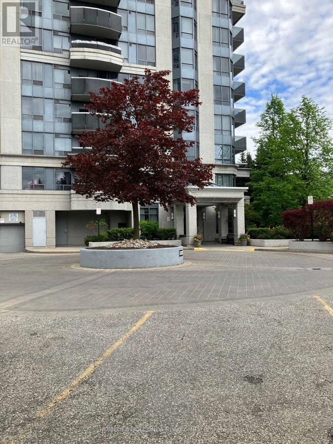 Photo du bâtiment - 35-1935 Finch Ave E