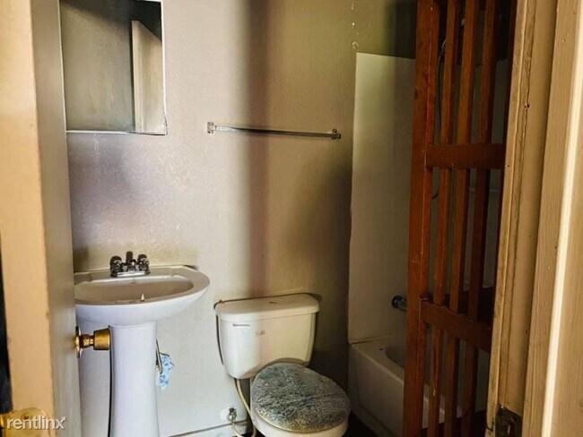 Foto del edificio - 4 br, 2 bath House - 512 NW 90th St