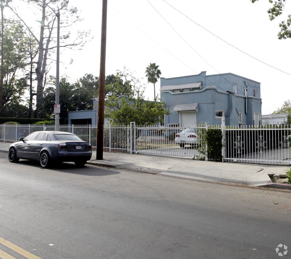 Foto del edificio - 943 Lucile Ave