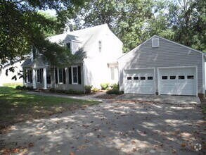 Building Photo - 383 Billingham Dr