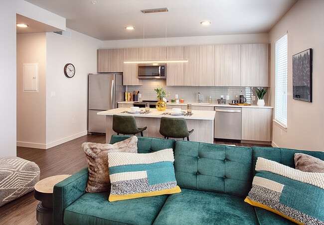 Building Photo - SOVA ON GRANT