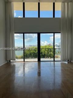 Foto del edificio - 801 N Venetian Dr