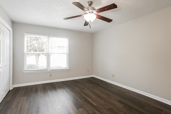 Building Photo - Beautiful Brick Home in Great Location!
