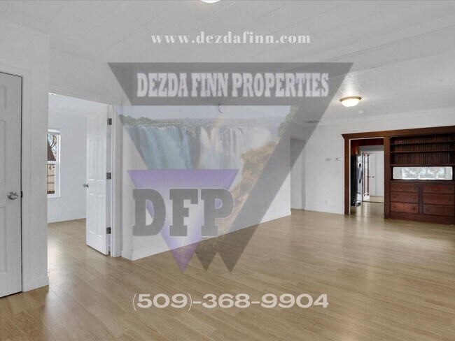 Building Photo - 4 Bed 2 Bath Home in North Spokane Availab...
