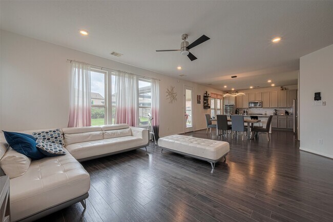 Foto del edificio - 1714 Clifton Hills Ln