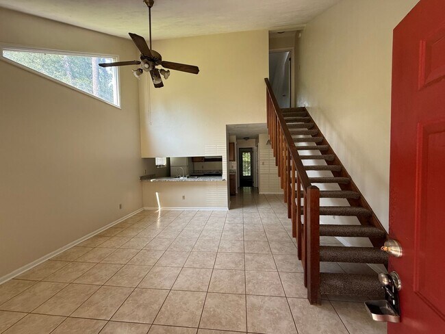 Foto del edificio - Eastside townhome off Park Ave avail NOW!